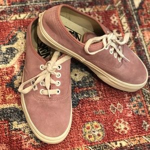 Mauve suede Vans